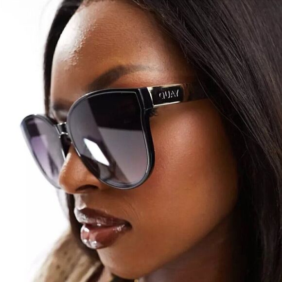 Quay Australia Date Night Round Sunglasses Black
